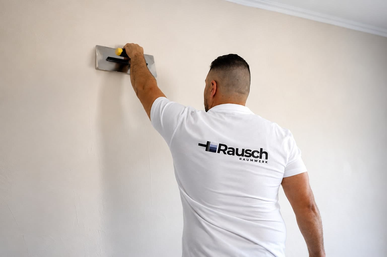 Rausch Raumwerk — Wand spachteln
